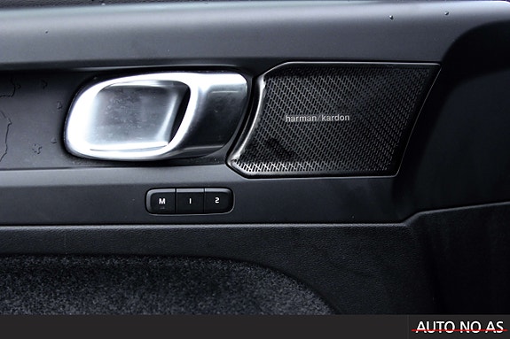 Volvo C40 14 of 30