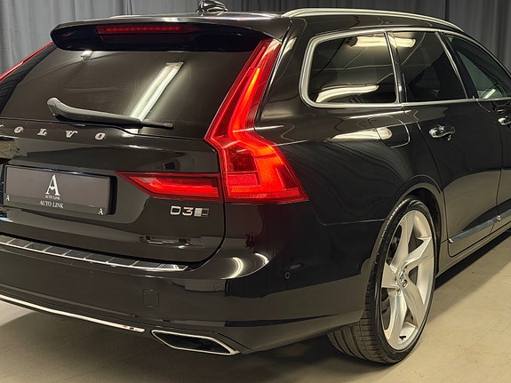 Volvo V90 15 of 30