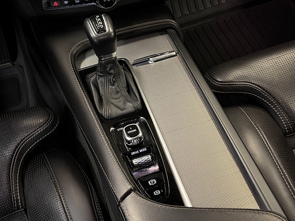 Volvo V90 23 of 30
