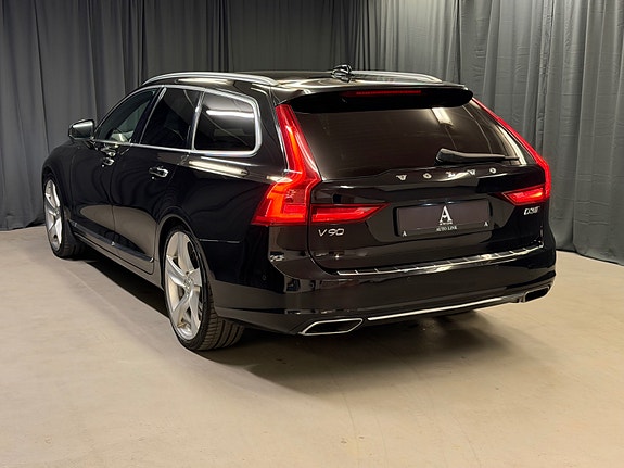 Volvo V90 16 of 30