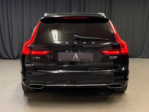 Volvo V90 10 of 30