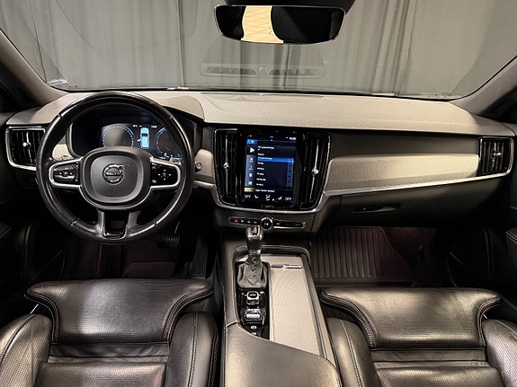 Volvo V90 21 of 30