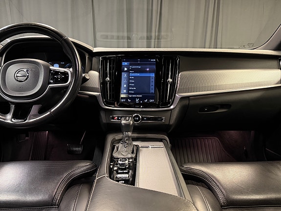 Volvo V90 22 of 30