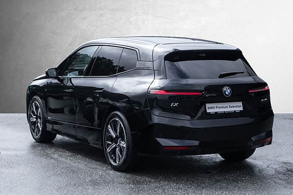 BMW iX 5 of 5