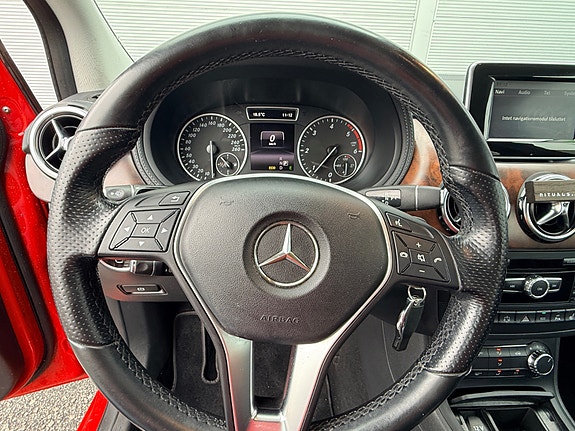 Mercedes-Benz B180 17 of 22