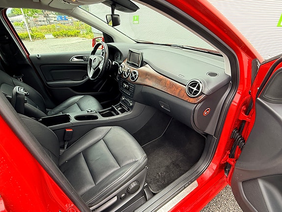 Mercedes-Benz B180 12 of 22