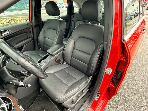 Mercedes-Benz B180 15 of 22