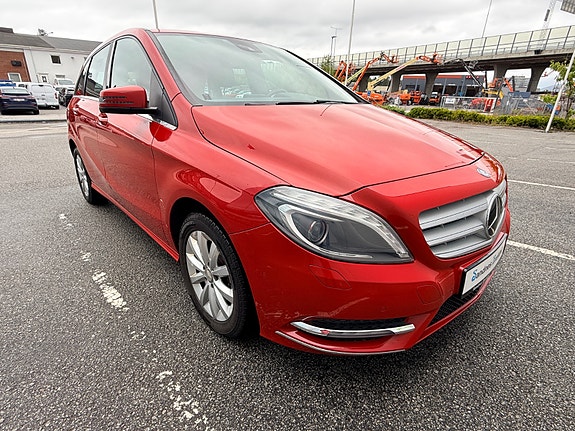 Mercedes-Benz B180 8 of 22