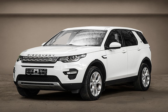 Land Rover Discovery Sport 3 of 30
