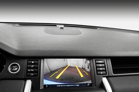 Land Rover Discovery Sport 27 of 30