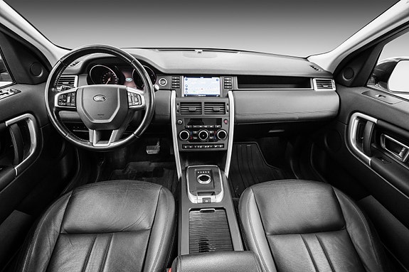 Land Rover Discovery Sport 22 of 30