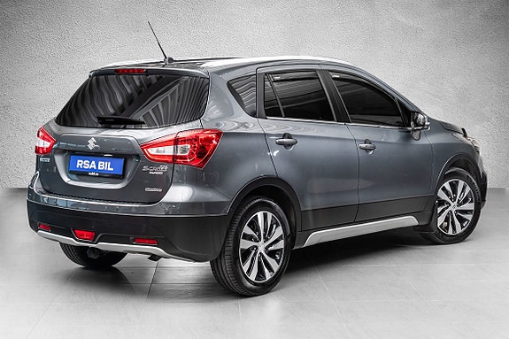 Suzuki SX4 S-Cross 2 of 5