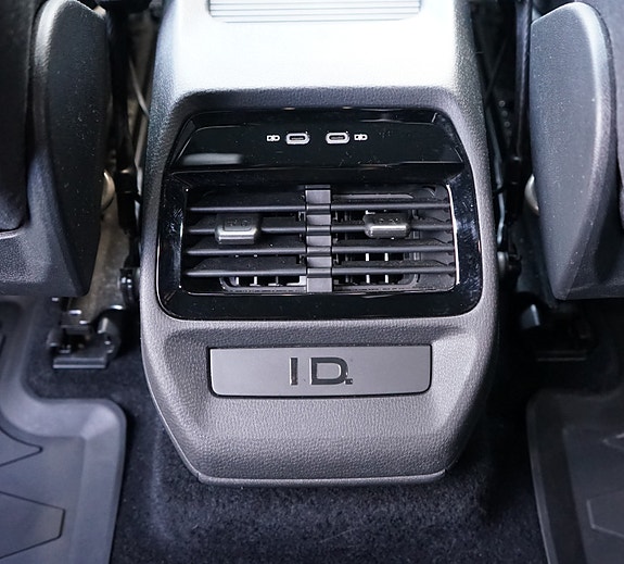 Volkswagen ID.4 GTX 29 of 30