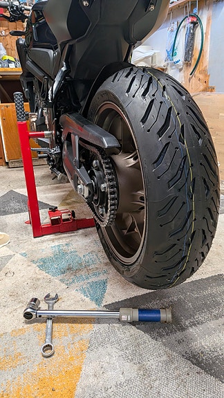 Honda CB 650 R 21 of 23