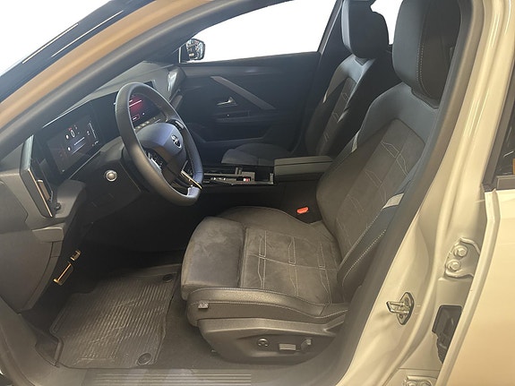 Opel Astra 8 of 25