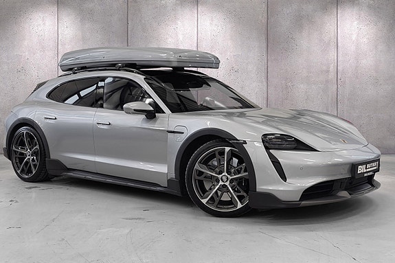Porsche Taycan Cross Turismo 2 of 5