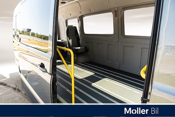 Volkswagen Crafter 24 of 30