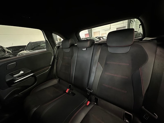 Mercedes-Benz B250 e 15 of 30