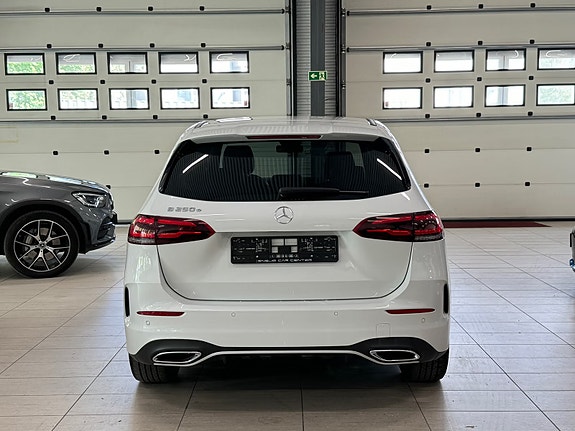Mercedes-Benz B250 e 11 of 30