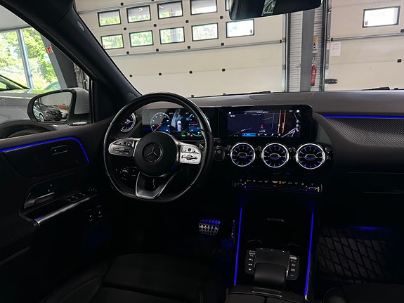 Mercedes-Benz B250 e 30 of 30