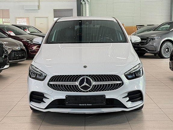 Mercedes-Benz B250 e 3 of 30