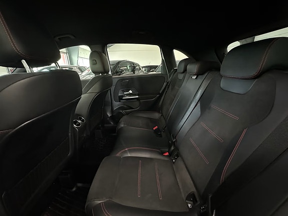 Mercedes-Benz B250 e 16 of 30
