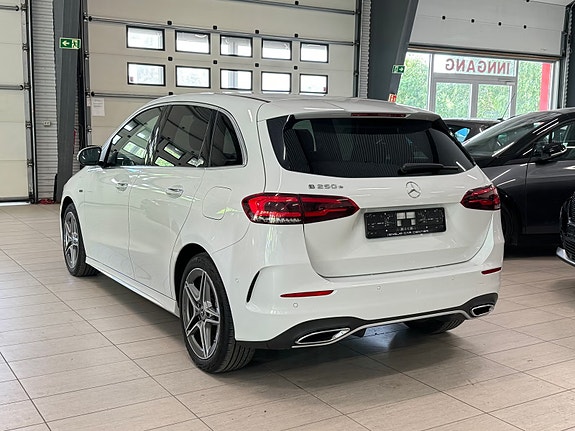 Mercedes-Benz B250 e 10 of 30