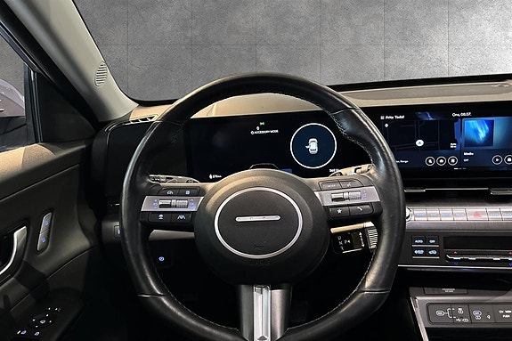Hyundai Kona 8 of 16