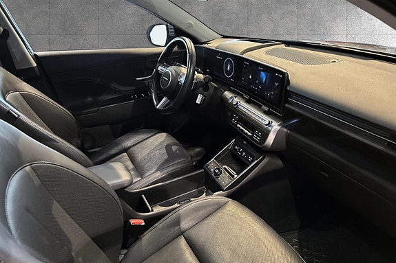 Hyundai Kona 12 of 16