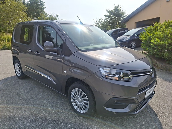 Toyota Proace City 3 of 5