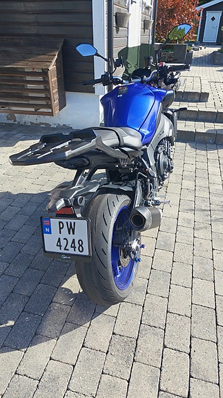 Yamaha MT-10 3 of 10