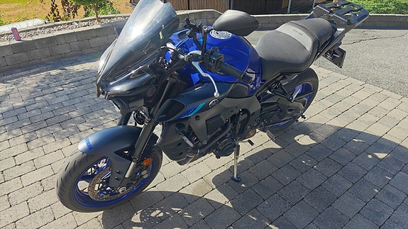 Yamaha MT-10 8 of 10