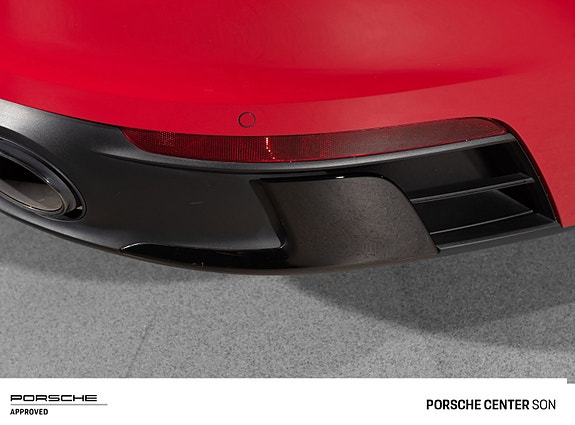 Porsche 911 16 of 30