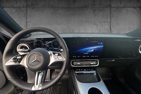 Mercedes-Benz GLB35 13 of 20