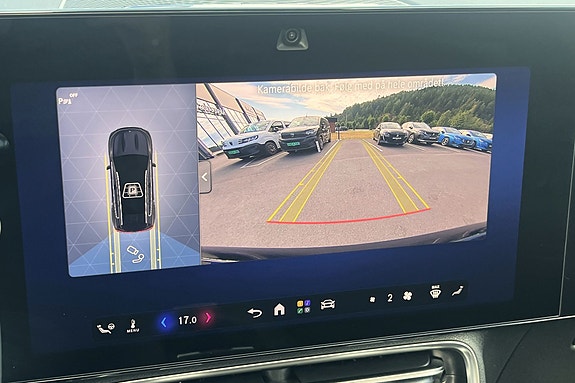 Mercedes-Benz GLB35 16 of 20
