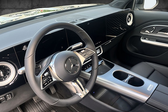 Mercedes-Benz GLB35 10 of 20