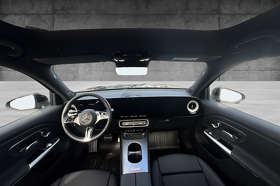 Mercedes-Benz GLB35 12 of 20