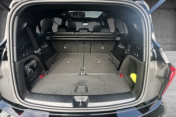 Mercedes-Benz GLB35 19 of 20