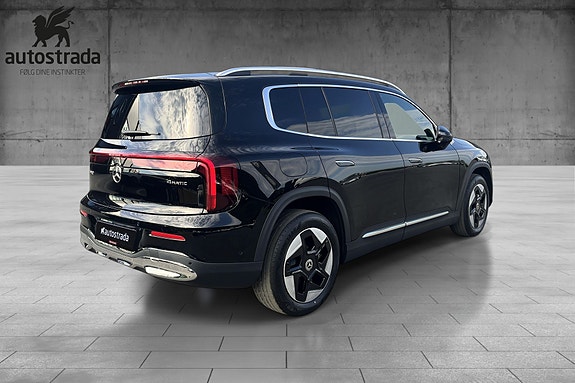 Mercedes-Benz GLB35 5 of 20