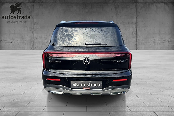 Mercedes-Benz GLB35 6 of 20