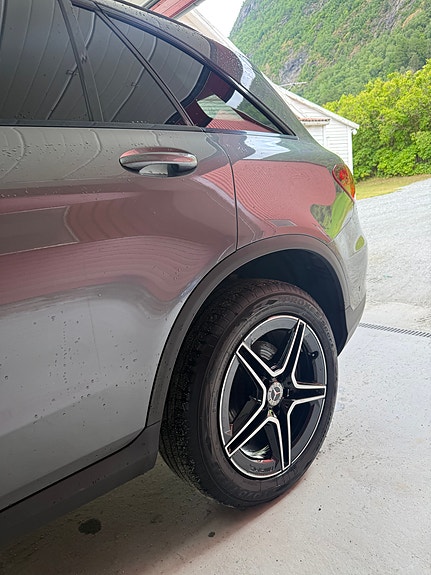 Mercedes-Benz GLC300 de 6 of 30