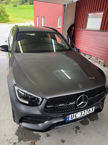 Mercedes-Benz GLC300 de 14 of 30
