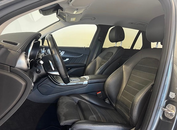 Mercedes-Benz GLC300 de 23 of 30