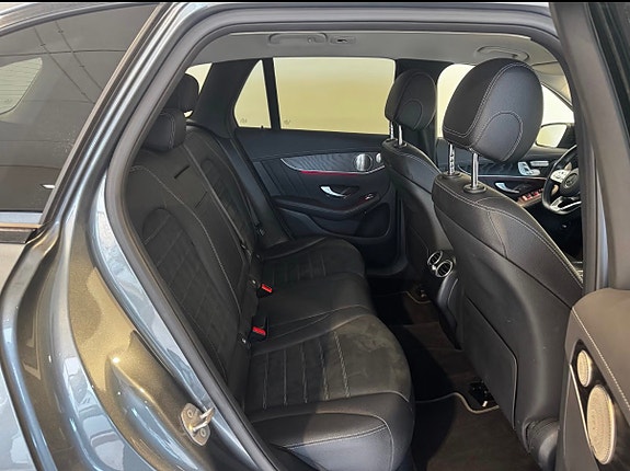 Mercedes-Benz GLC300 de 24 of 30