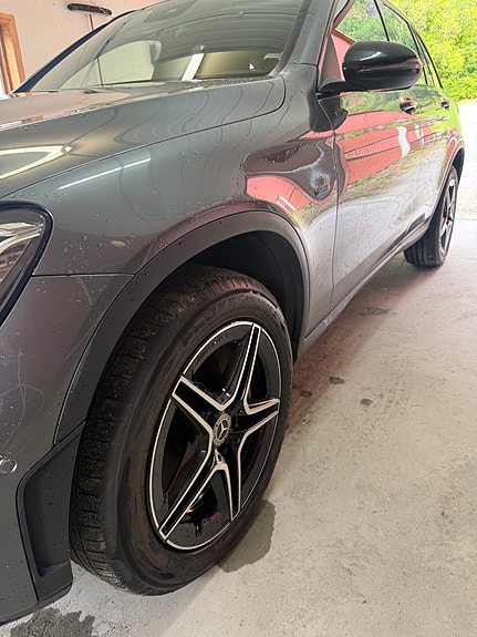 Mercedes-Benz GLC300 de 4 of 30
