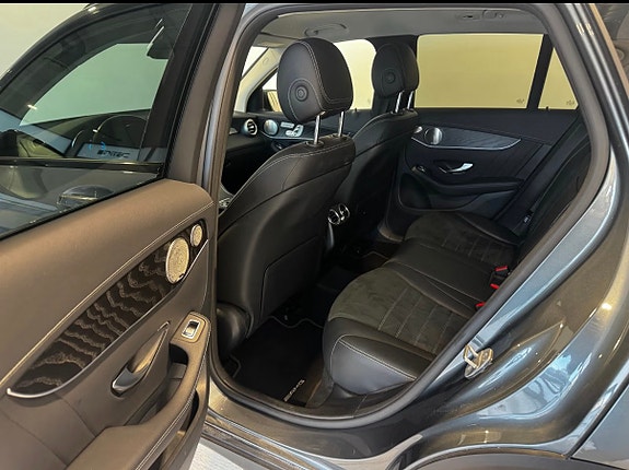 Mercedes-Benz GLC300 de 26 of 30