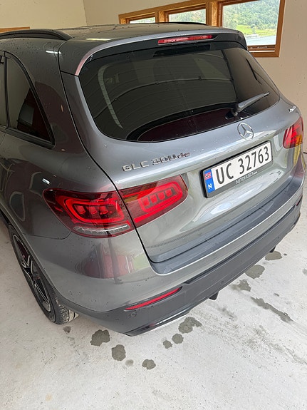 Mercedes-Benz GLC300 de 7 of 30