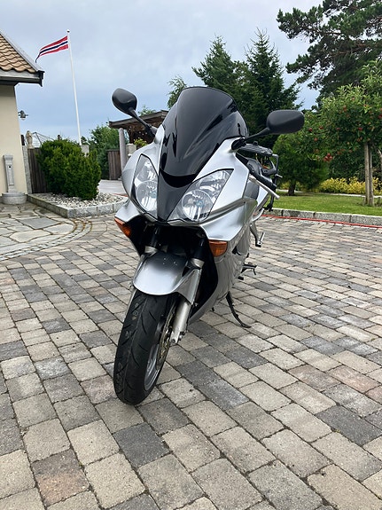 Honda VFR 800 9 of 12
