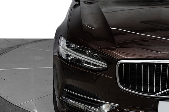 Volvo V90 4 of 5