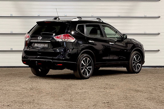 Nissan X-Trail 3 of 5